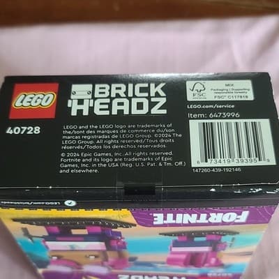 LEGO BrickHeadz Fortnite Brite Bomber 40728 Complete Set, 151 Pieces, 2024 - Thumbnail 3