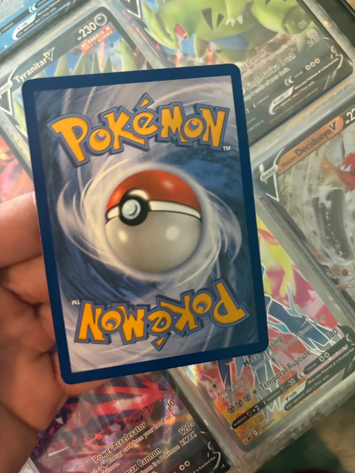 Pokemon TCG Polteageist V - Thumbnail 2