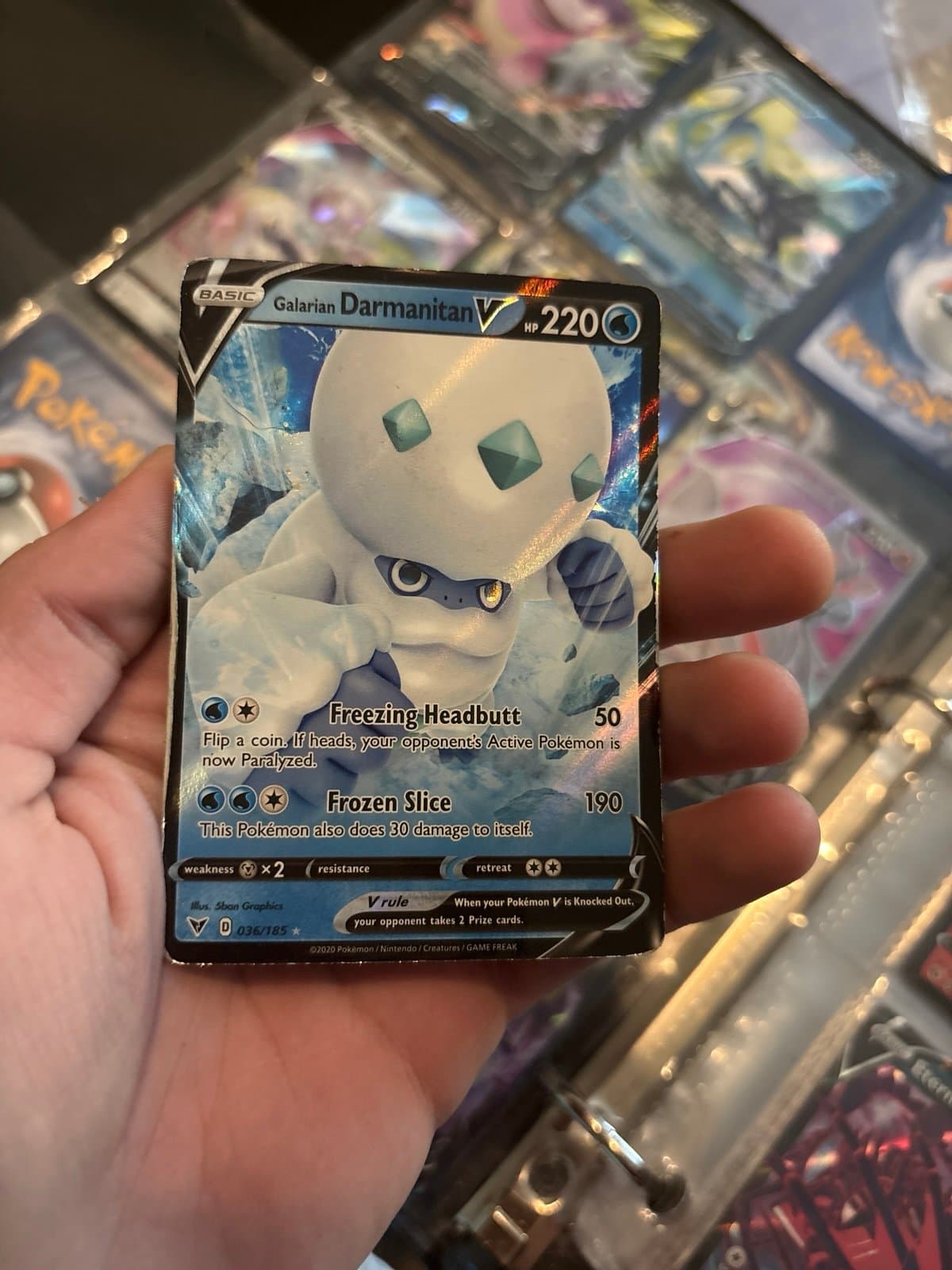 Pokemon TCG Galarian Slowbro V & Galarian Darmanitan V - Thumbnail 3