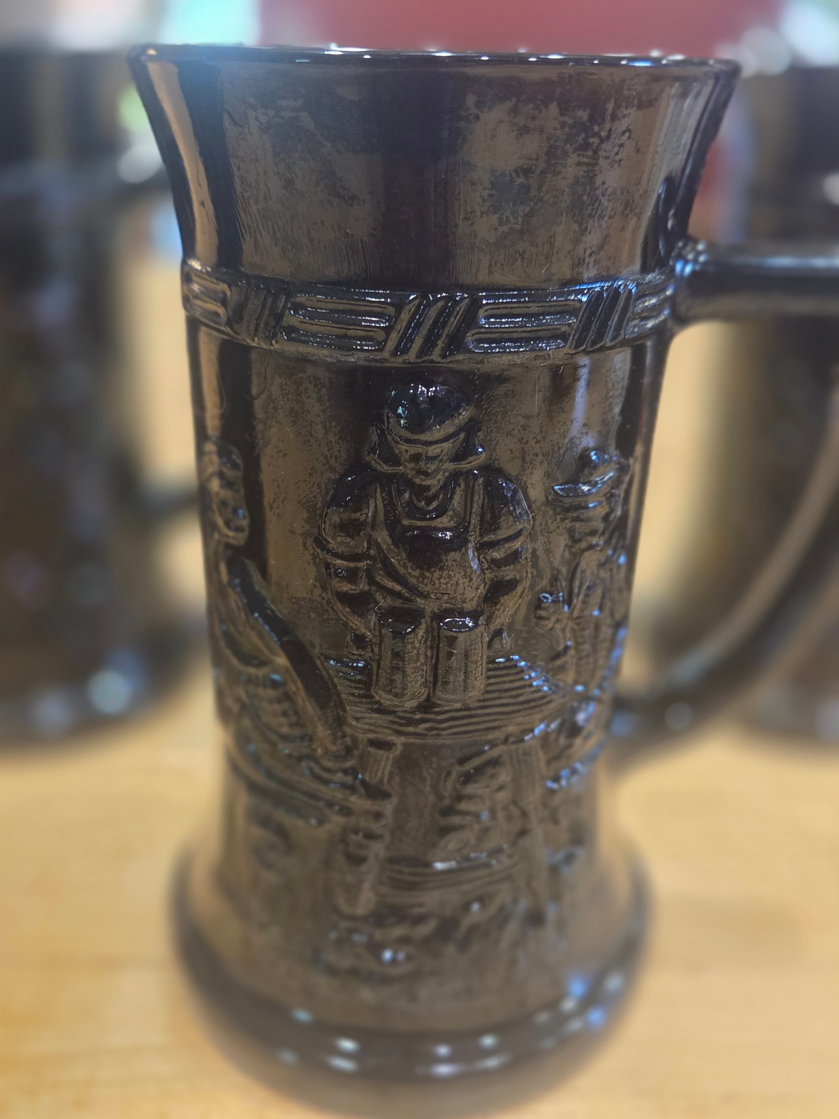 Set of 4 Vintage Indiana Glass Tiara Black Amethyst Beer Steins Tavern Scene - Thumbnail 2