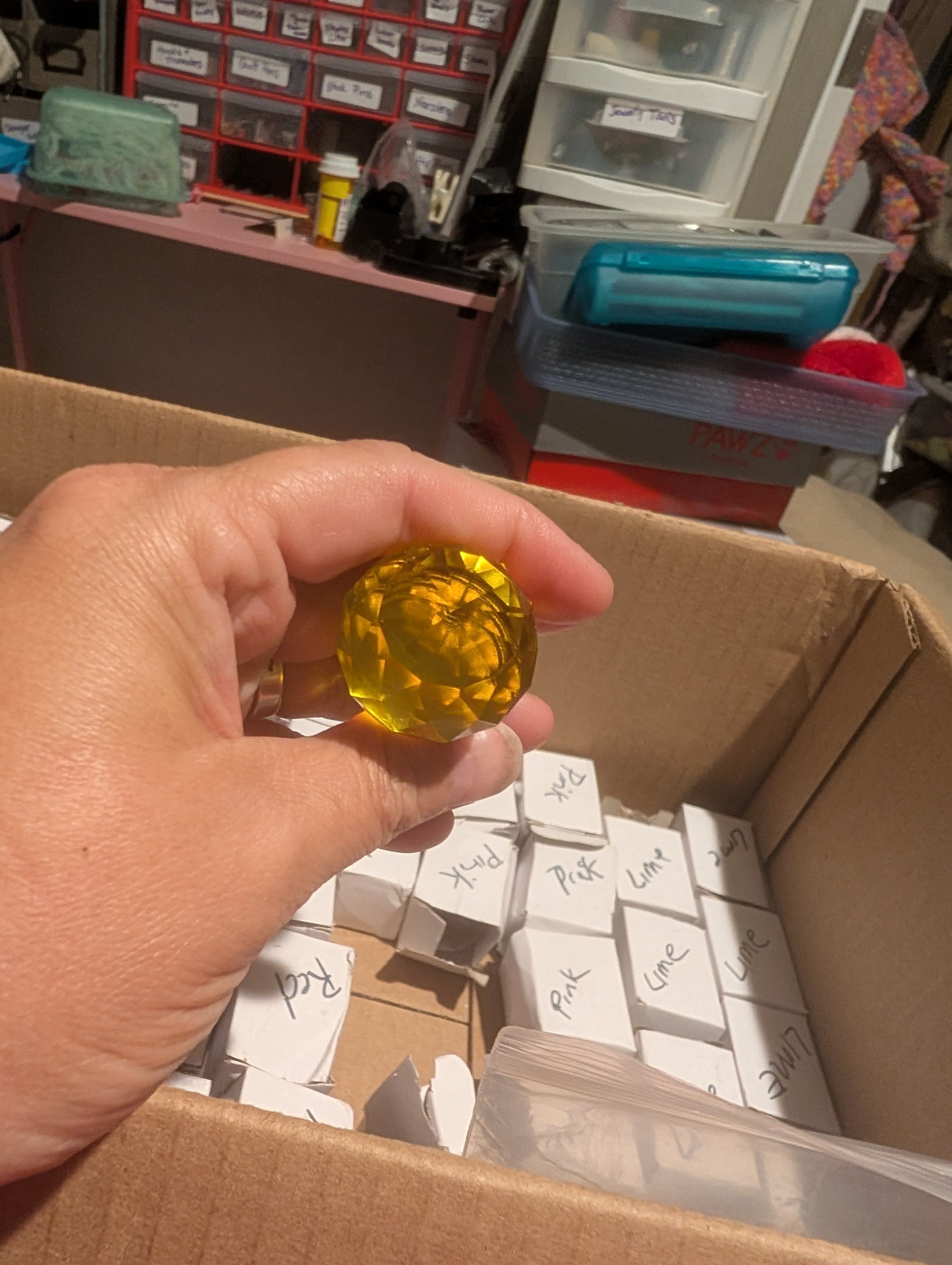 Crystal Draw Knobs Set of 6 Yellow Glass Diamond Pattern - Thumbnail 2