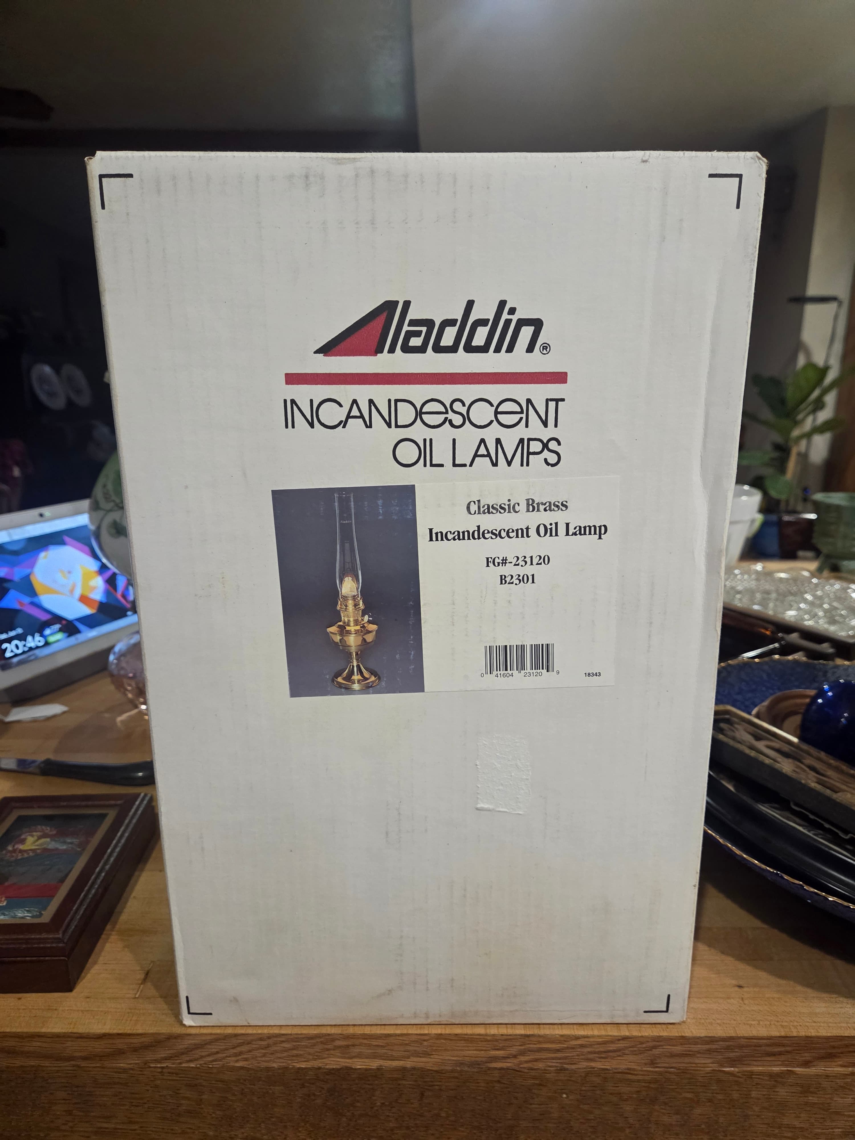 New in Box Vintage Aladdin Classic Brass Incandescent Oil Lamp B2301 FG-23120 - Thumbnail 2