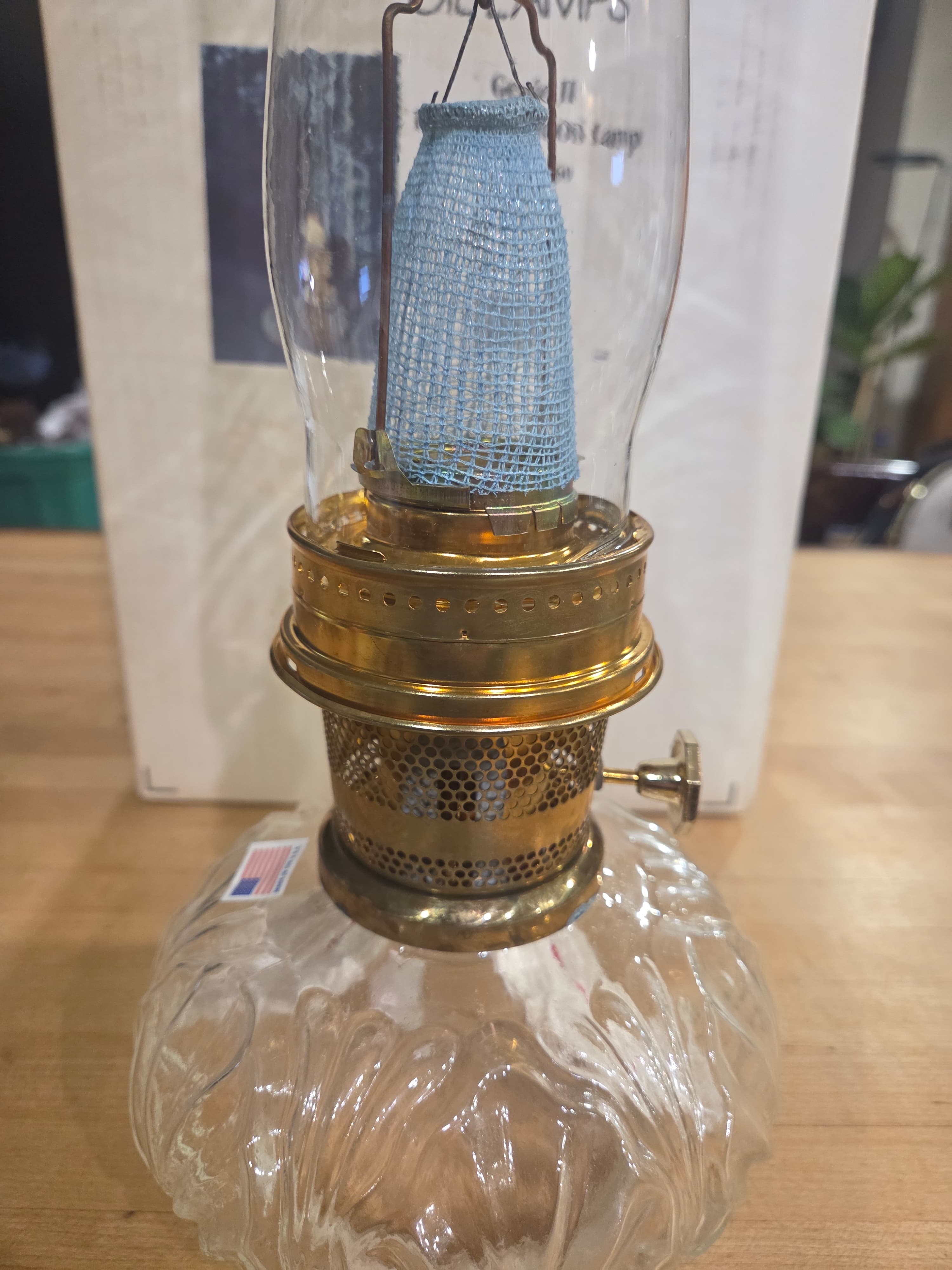 New Vintage Aladdin Genie II Clear Glass Incandescent Oil Lamp G6106 Unfired Box - Thumbnail 2
