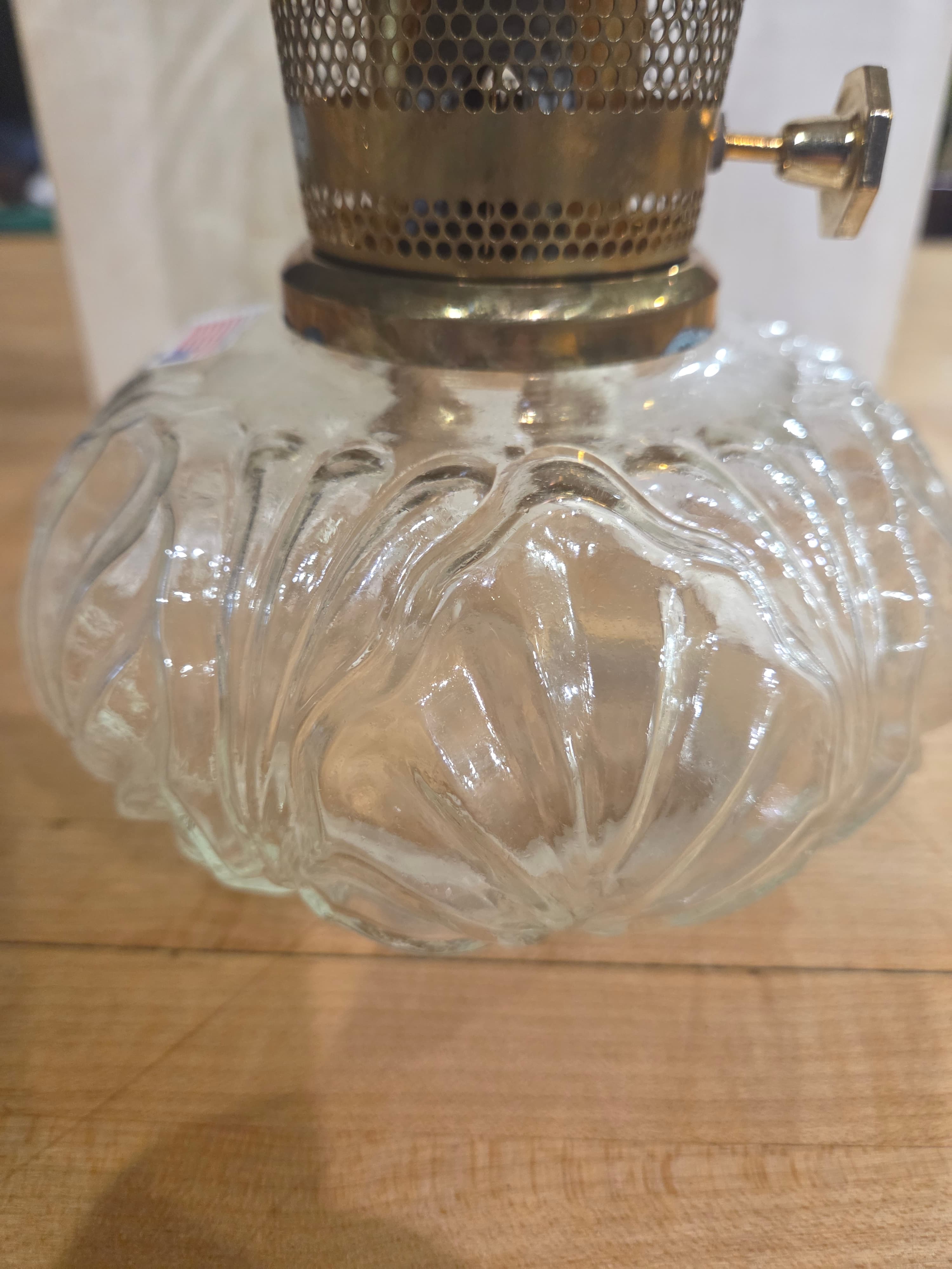 New Vintage Aladdin Genie II Clear Glass Incandescent Oil Lamp G6106 Unfired Box - Thumbnail 5