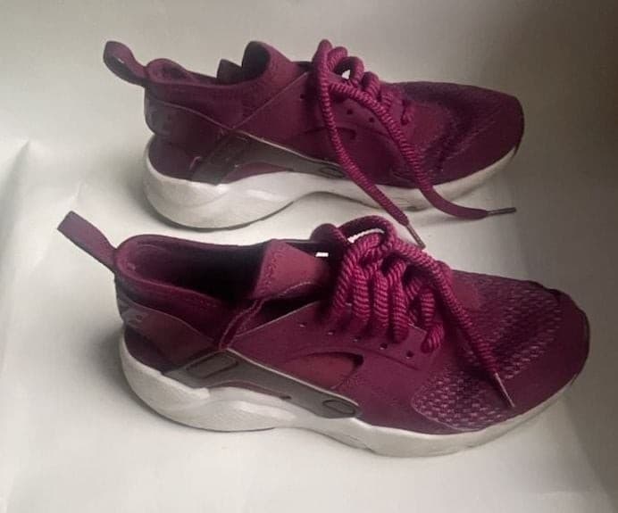 Kids Nike Air Huarache Ultra Maroon Sneakers Size 6Y