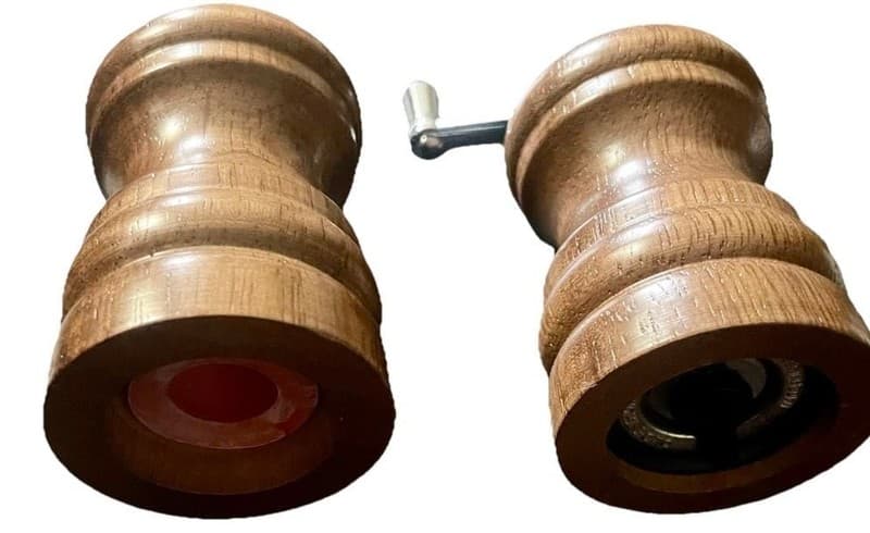 A & H Supply Vintage Style Wooden Salt and Pepper Mill Set - Thumbnail 3