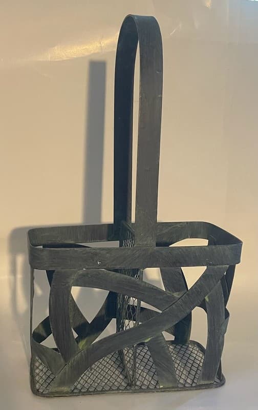 Vintage Metal Wine Bottle Caddy Carrier with Mesh Base
