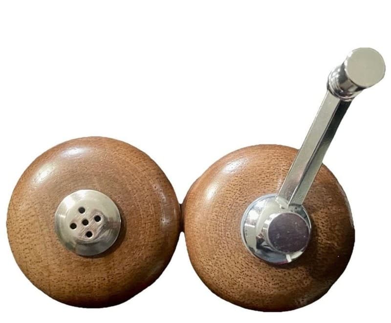 A & H Supply Vintage Style Wooden Salt and Pepper Mill Set - Thumbnail 4