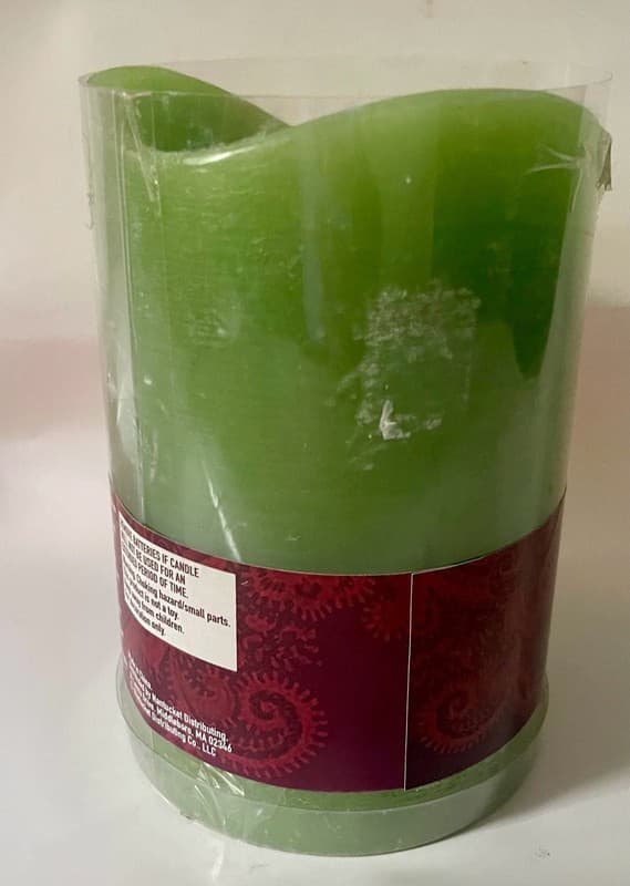 Nantucket Distributing Green Flameless LED Pillar Candle with 5-Hour Timer - Thumbnail 2