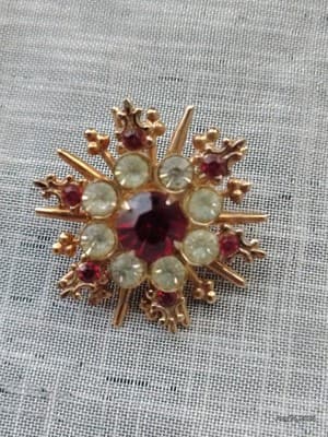 Red Rhinestone and Faux Diamond Gold Tone Brooch Vintage