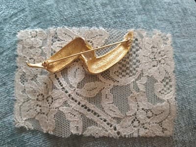 Vintage Gold Toned With Faux Diamond Center Stone Pin - Thumbnail 7