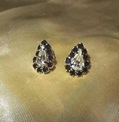 vintage costume jewelry Black And White Faux Diamond earrings - Thumbnail 2