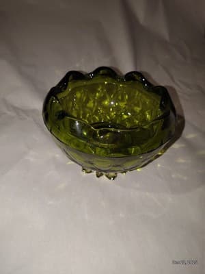 Vintage 1960's Emerald Green Indiana Glass Gold Footed Pineapple Bowl - Thumbnail 2