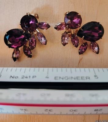 Vintage Purple Stones Costume Jewelry Earrings - Thumbnail 6