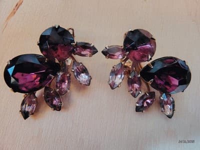 Vintage Purple Stones Costume Jewelry Earrings - Thumbnail 3