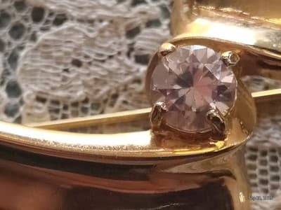 Vintage Gold Toned With Faux Diamond Center Stone Pin - Thumbnail 3