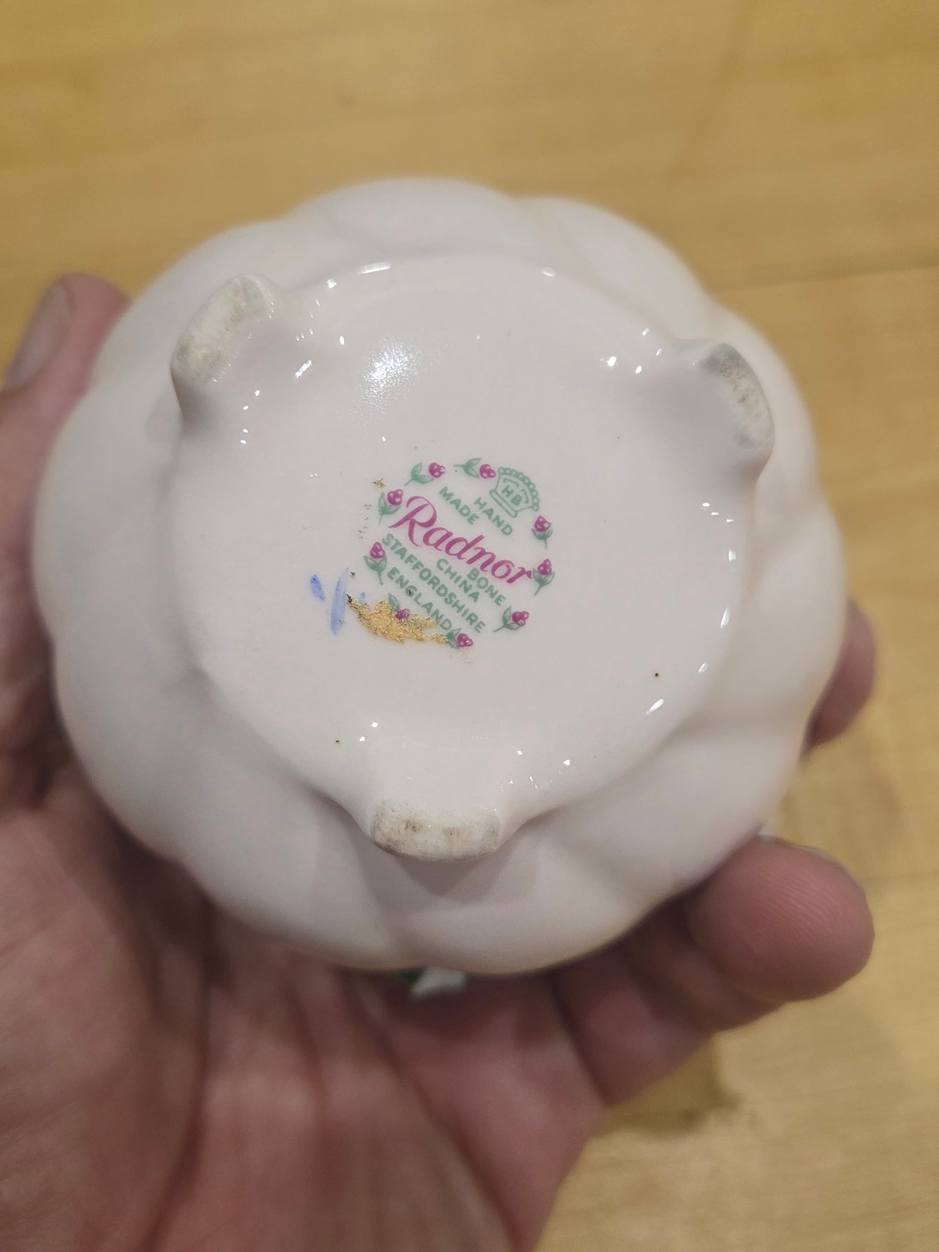Radnor Staffordshire Bone China Miniature Floral Bouquet Figurine - Thumbnail 5