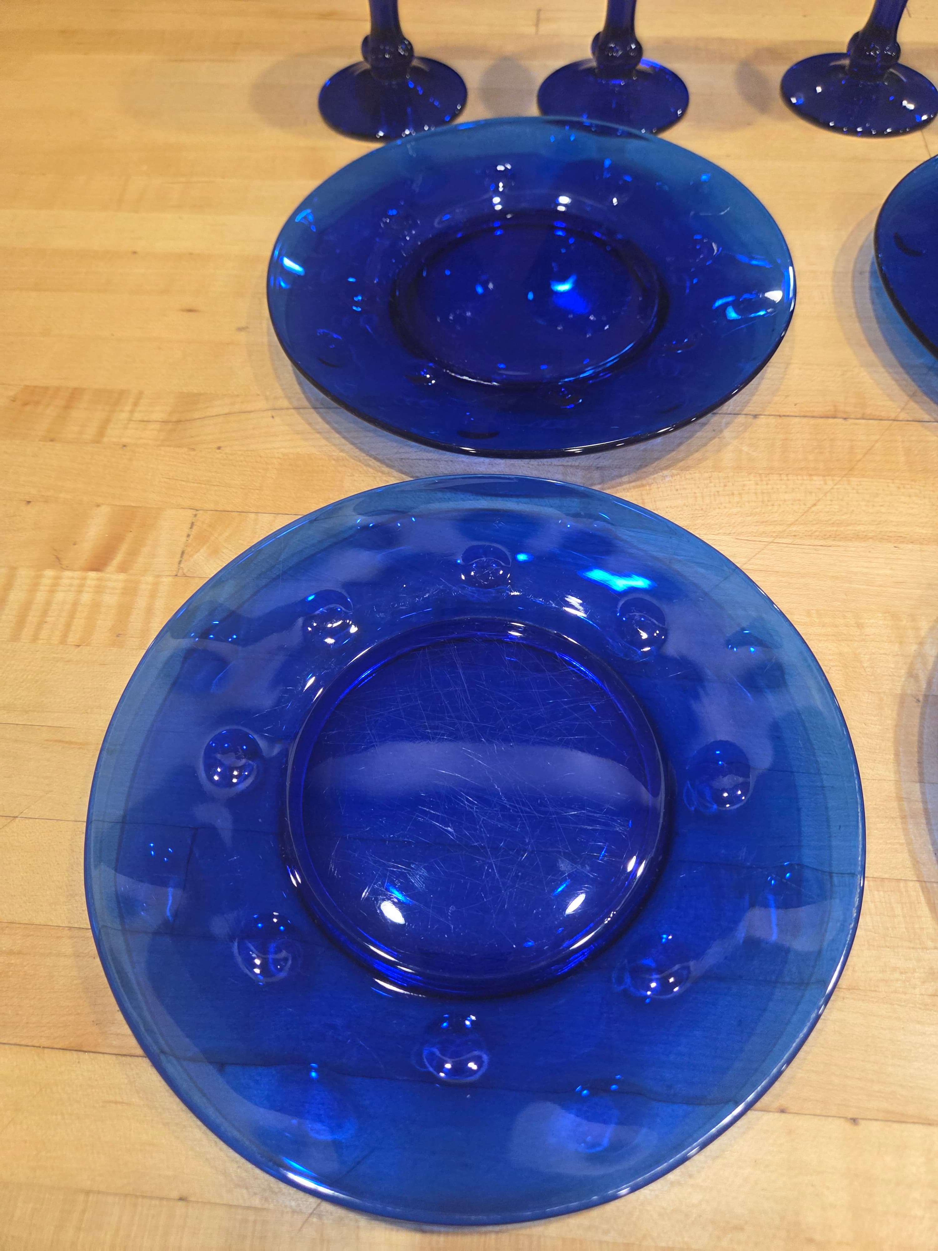Vintage Indiana Glass Tiara Kings Crown Cobalt Blue Goblets and Plates Set 8pc - Thumbnail 3
