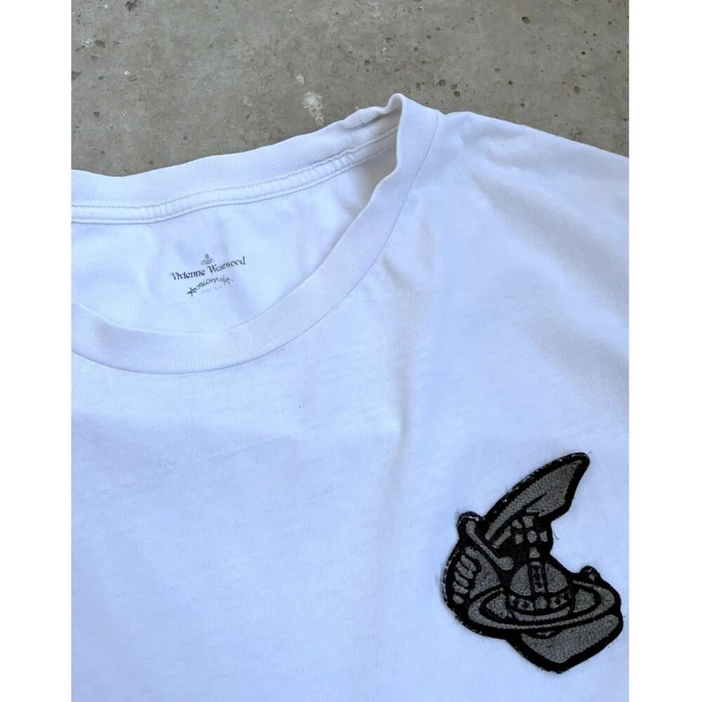 Vivienne Westwood & Chaos Anglomania Arm & Cutlas tee . Size L