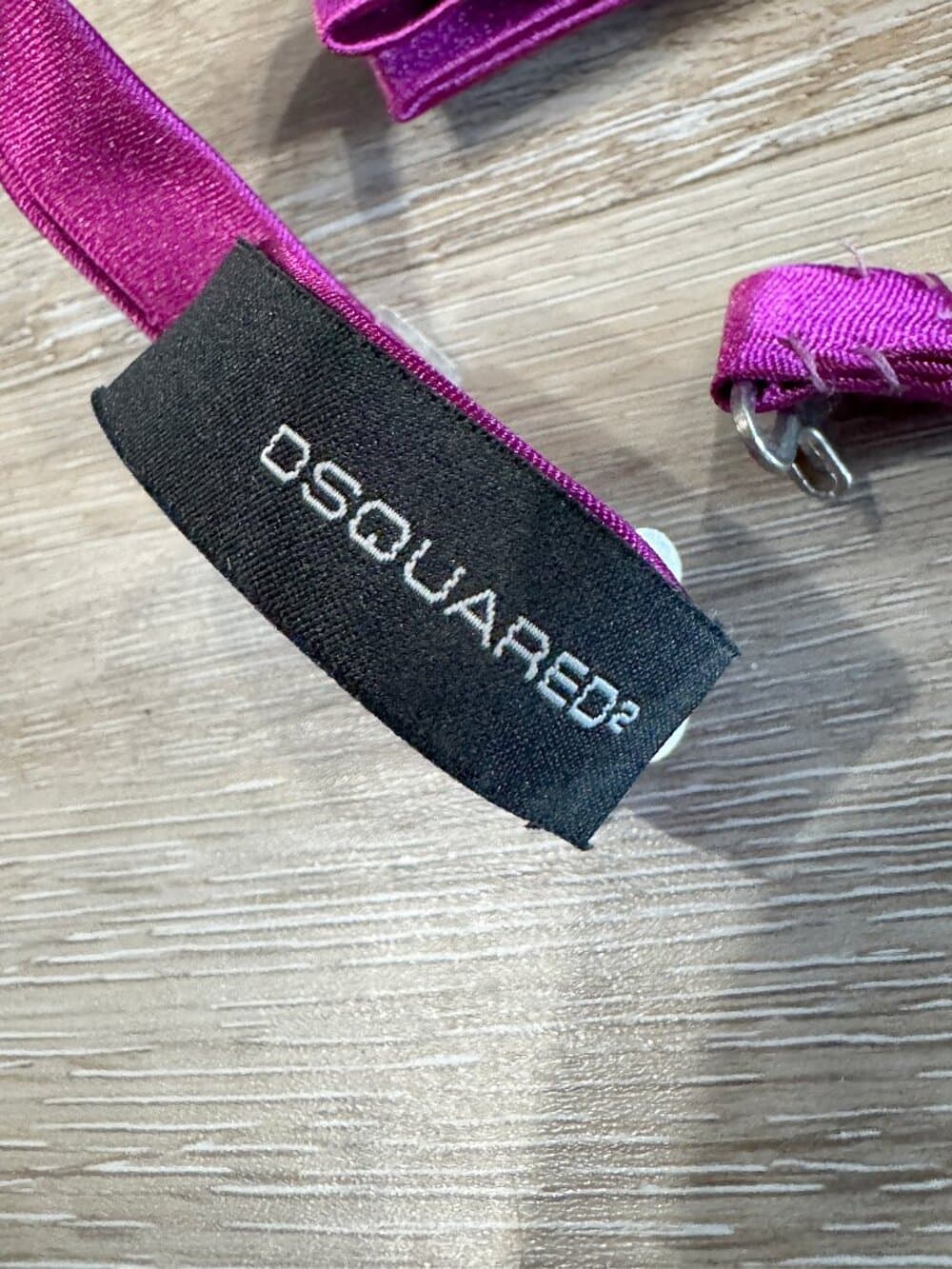 Authentic luxury bowtie from Dsquared2 - Thumbnail 3