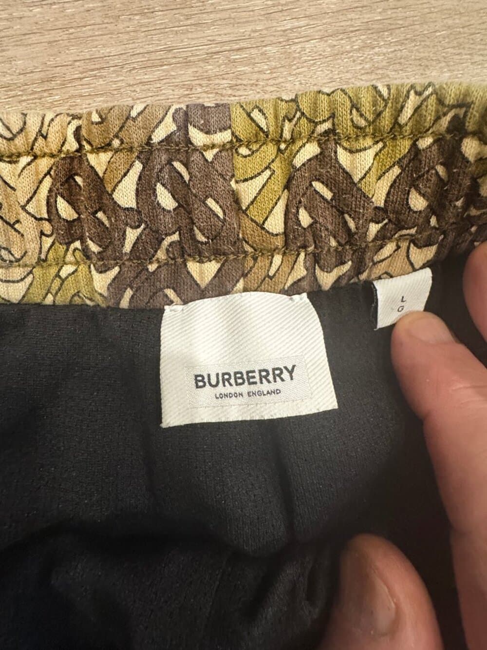 Burberry Khaki Monogram Shorts. Size large - Thumbnail 5