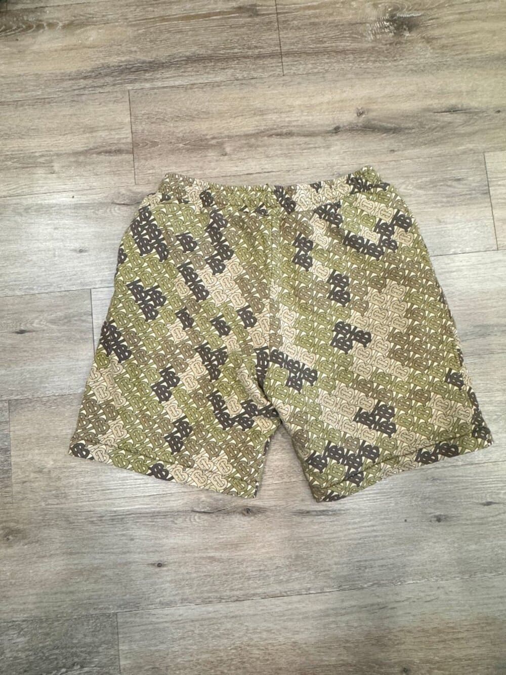 Burberry Khaki Monogram Shorts. Size large - Thumbnail 4