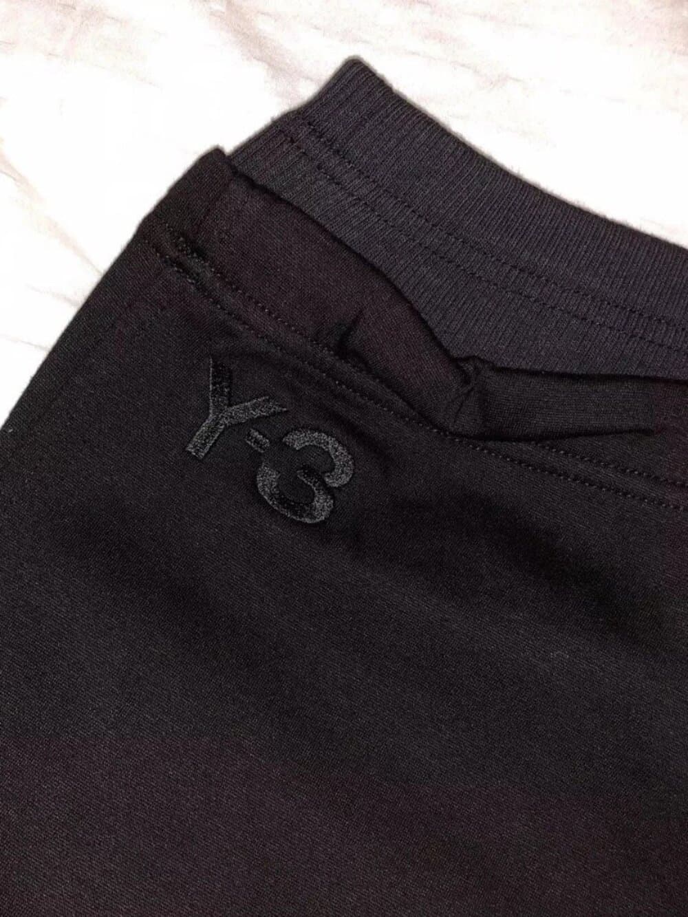 Y-3 Yohji Yamamoto 3-Stripe Shorts - Size M - Thumbnail 4