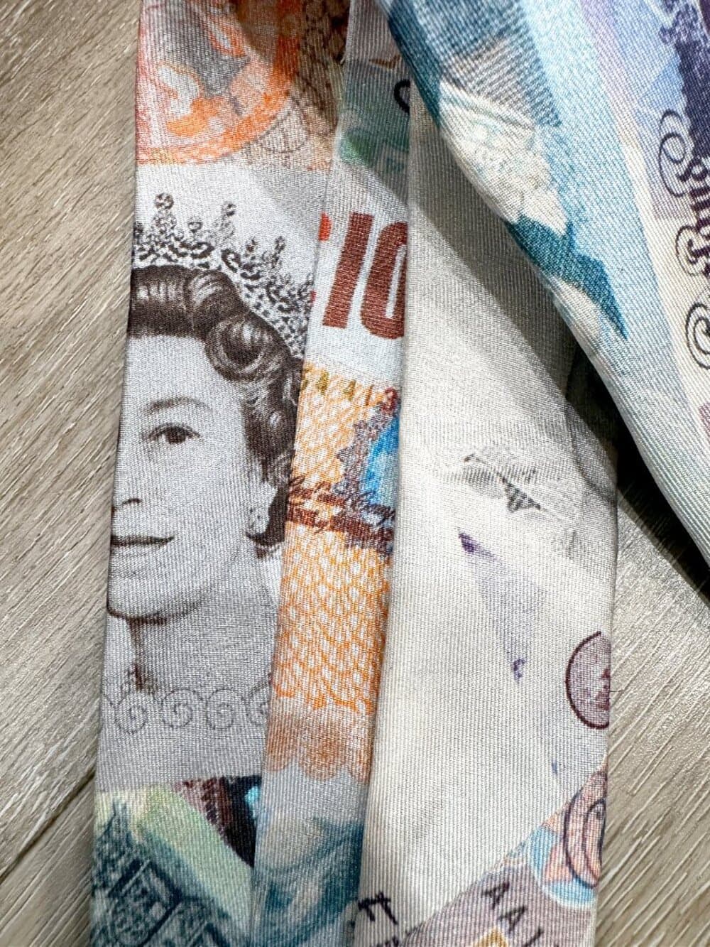 Vivienne Westwood silk tie featuring the iconic "Money" or "Currency" print. - Thumbnail 4