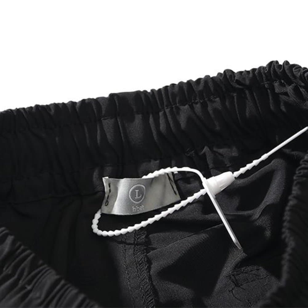 Multi-pockets Black tech fabric pants - Thumbnail 12