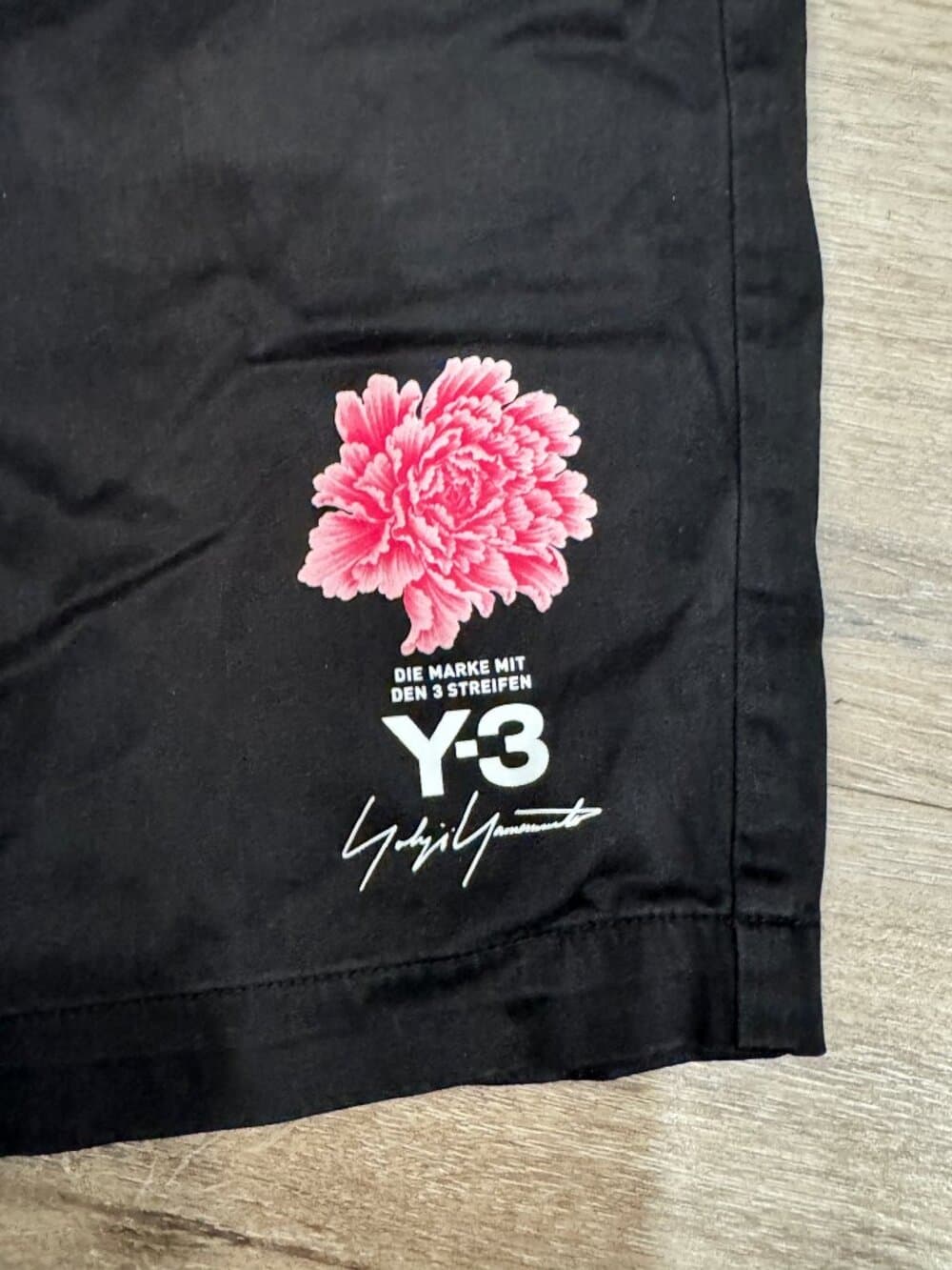 Y-3 - 2018 "King of Flowers" capsule collection shorts - James Harding - Thumbnail 2