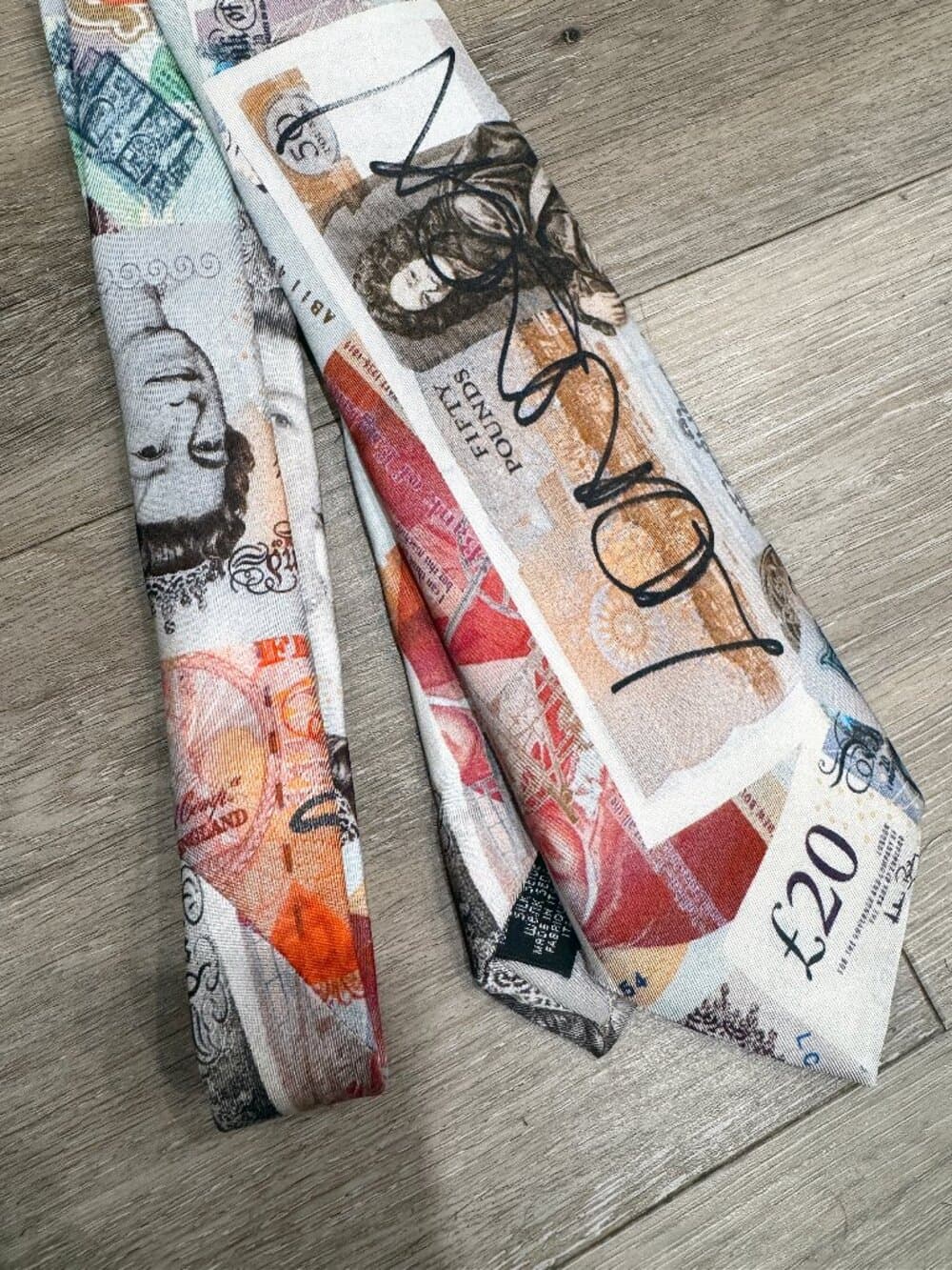 Vivienne Westwood silk tie featuring the iconic "Money" or "Currency" print. - Thumbnail 3