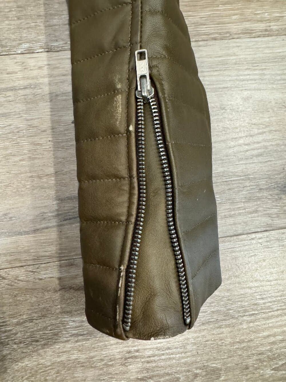 Quilted double-zip vegan leather biker jacket - Balmian style - Thumbnail 4