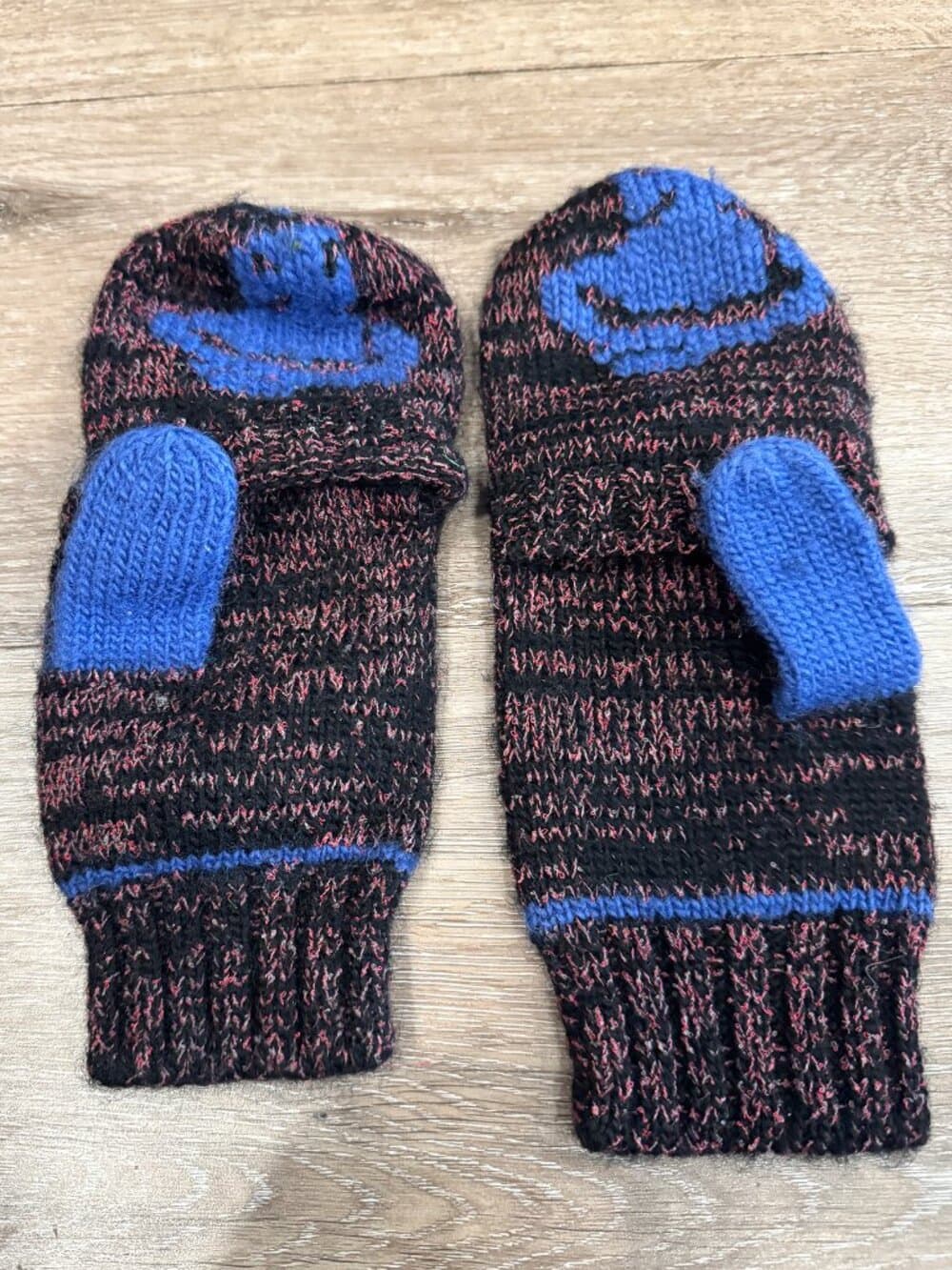 Vivienne Westwood / Authentic orb knitted mittens/fingerless gloves - new - Thumbnail 3