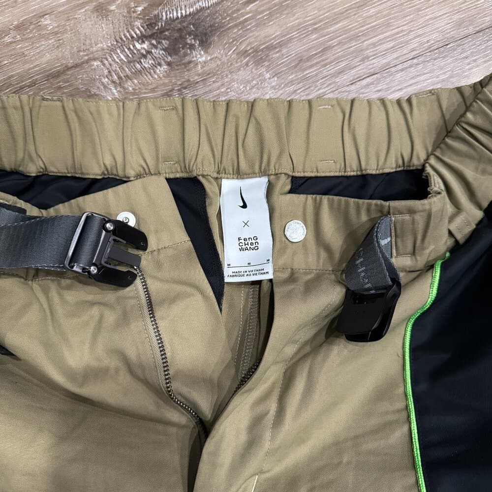Nike Pro x Feng Chen Wang Cargo Pants in Khaki/Black. size M - Thumbnail 11