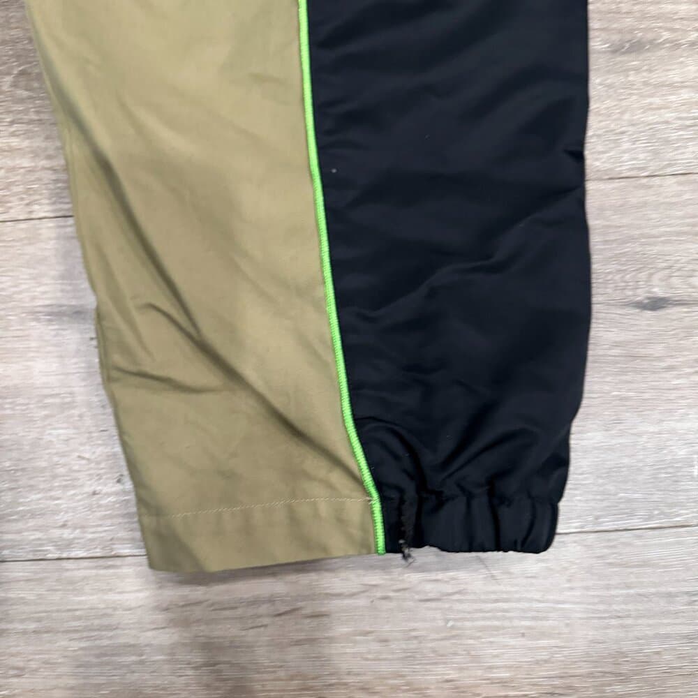 Nike Pro x Feng Chen Wang Cargo Pants in Khaki/Black. size M - Thumbnail 11