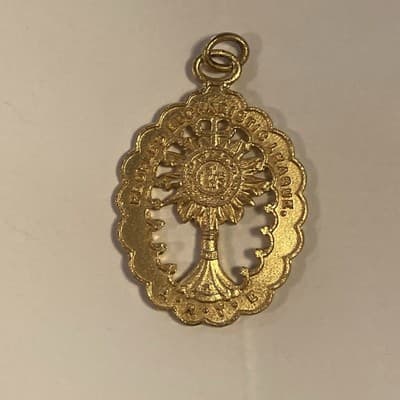 Antique Gold Peoples Eucharistic League Monstrance Sacrament Communion Medal Vtg - Thumbnail 5