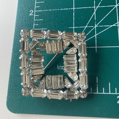 VTG Art Deco Revival Brilliant Clear Layered Rhinestone Baquette Brooch Diamond - Thumbnail 5