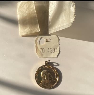Vintage MCM Pope Paul XXIII Gold Tone aluminum Medal Pendant Our Lady Lourdes - Thumbnail 2