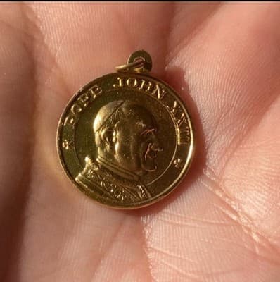 Vintage MCM Pope Paul XXIII Gold Tone aluminum Medal Pendant Our Lady Lourdes - Thumbnail 8
