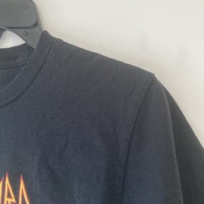 Def Leppard Logo Graphic T Shirt Kids Youth Size Small Band Tee - Thumbnail 3