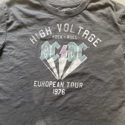 AC/DC High Voltage Rock 1976 Gray Short Sleeve Band Tee T-Shirt Youth SMALL 6/6X - Thumbnail 2