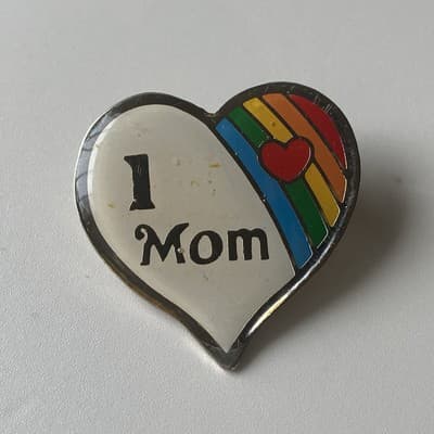 Vintage Heart Pin "I 💖 MOM ” Conversation Hearts 80s 90s Retro Deadstock