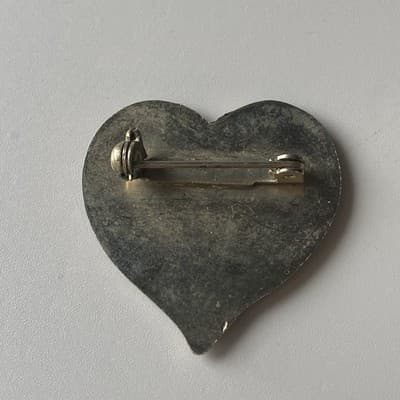Vintage Heart Pin "I 💖 MOM ” Conversation Hearts 80s 90s Retro Deadstock - Thumbnail 4