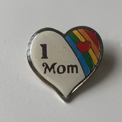 Vintage Heart Pin "I 💖 MOM ” Conversation Hearts 80s 90s Retro Deadstock - Thumbnail 5