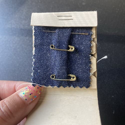 Vintage Matchbook Sewing Kit Repair Kit Sewing Notions MCM Era Bird Motif Stamp - Thumbnail 2