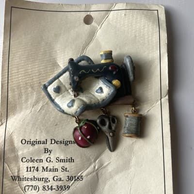 Vintage Artisan Made Resin Sewing Machine Supplies Brooch Articulated Crafters - Thumbnail 3