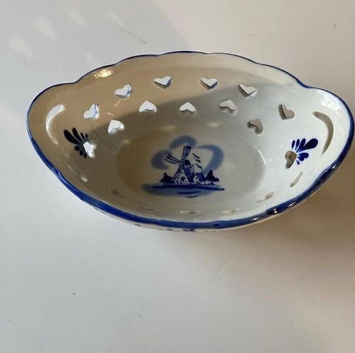 Vintage Blue & White Windmill Candy Nut Dishes Heart Cutouts Pierced 5” Dutch - Thumbnail 5