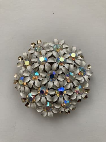 Vintage Mid Century Era Floral Enameled Brooch With Rhinestones - Thumbnail 5