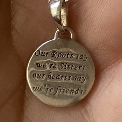 Sterling Silver 925 Sisters are Friends Round Pave Pendant Necklace Double Sided - Thumbnail 3