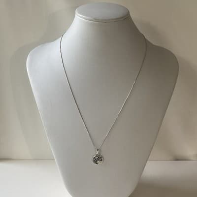 Sterling Silver 925 Sisters are Friends Round Pave Pendant Necklace Double Sided - Thumbnail 4